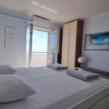 Apartment With Direct Sea View, Free Parking And Close To Beaches And Promenade 로브란 외부 사진