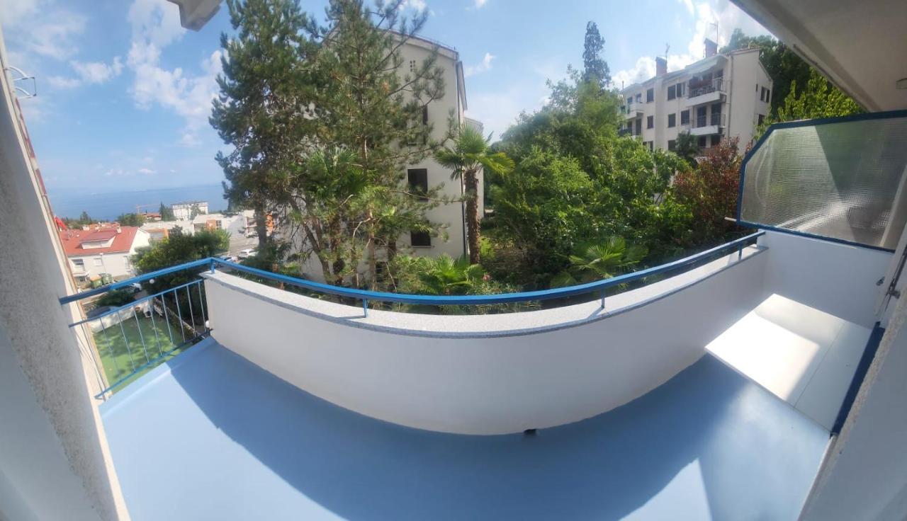 Apartment With Direct Sea View, Free Parking And Close To Beaches And Promenade 로브란 외부 사진